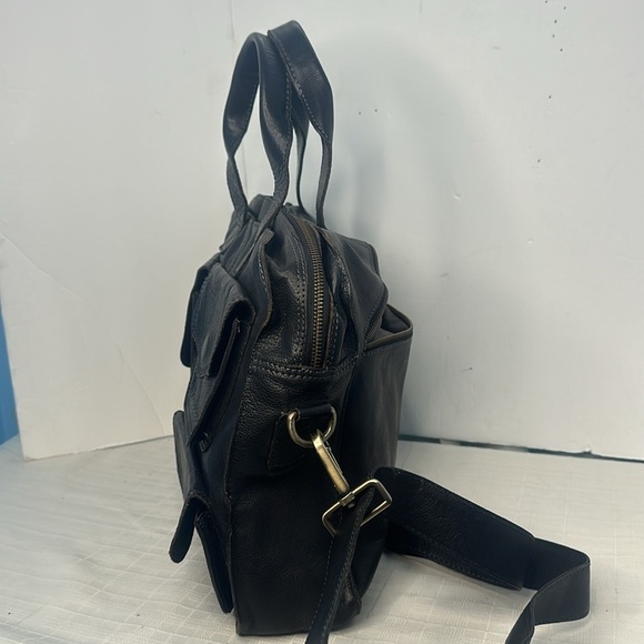 CARBON2COBALT BLACK Carbon 2 Cobalt Leather Messenger Crossbody Bag - Picture 3 of 9